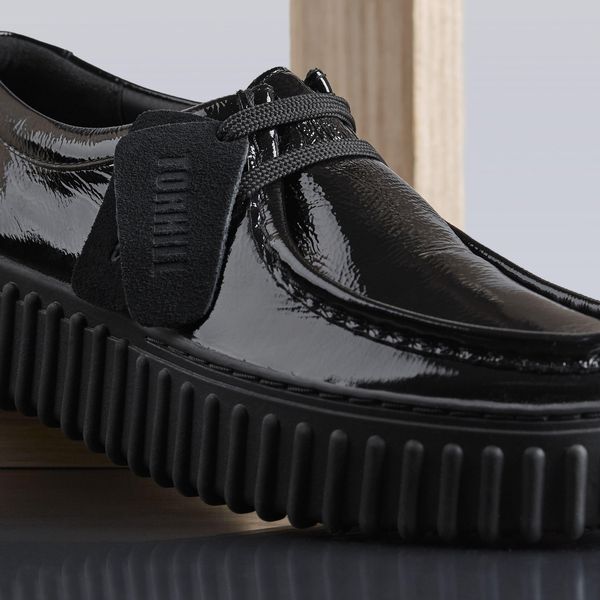 Womens Torhill Bee Black Patent Wallabee - Image 3