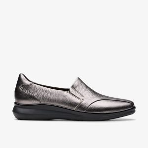 Womens Lynell Edge Pewter Metallic Loafers