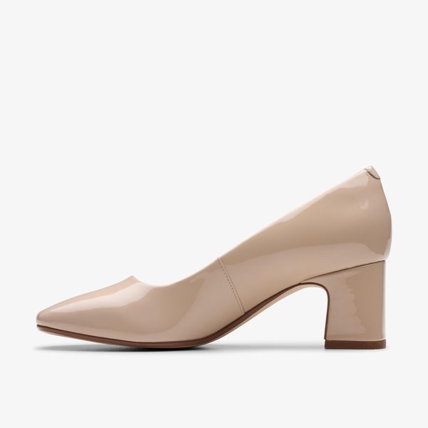 WOMENS Fernie Court Sand Patent Court Shoes - Image 2