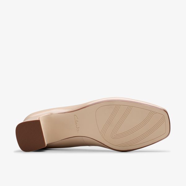 WOMENS Fernie Court Sand Patent Court Shoes - Image 3