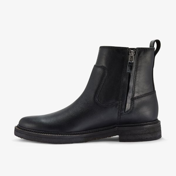 Mens Clarkdale Boot Black Leather Chelsea Boots - Image 2